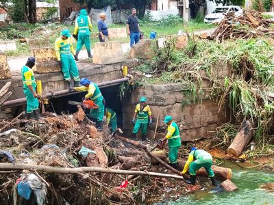 Prefeitura de Cuiab� mobiliza for�a-tarefa e intensifica limpeza ap�s temporal