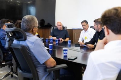 Prefeitura abre di�logo com CS Mobi para adequar contrato e ampliar benef�cios � popula��o
