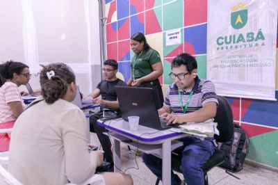 A��o social oferece servi�os e orienta��es � popula��o neste s�bado em Cuiab�