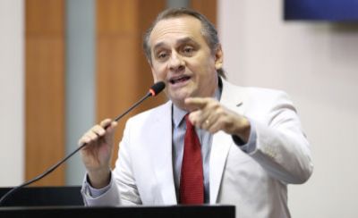 Deputado prop�e ao Executivo parcelamento de reajuste aos professores