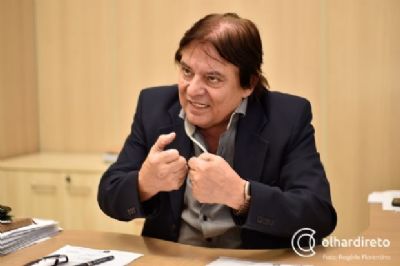 Secret�rio diz que Janaina age a servi�o do governador e dispara: �deixe Emanuel trabalhar!�