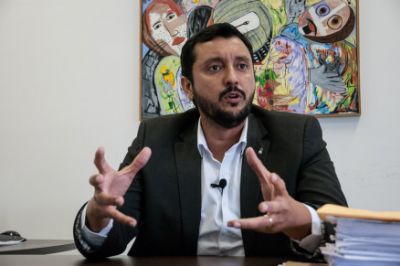 Kardec: �N�o h� vaga cativa nem para Botelho, nem para ningu�m�