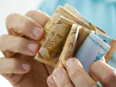 ​Abono salarial � pago nesta segunda aos nascidos em julho e agosto