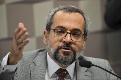 Weintraub chama opera��o da PF de 'Noite dos Cristais brasileira'; entidades judaicas reagem