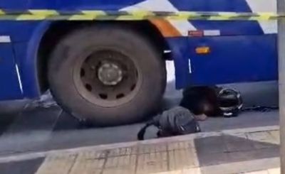 ​Motociclista morre ap�s bater em �nibus em avenida de Cuiab�