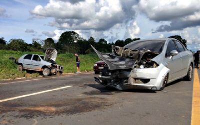 Acidentes graves em rodovias federais caem 7,5% em 2017; n�mero de multas sobe