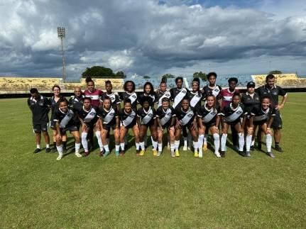 ​Mixto vence Polivalente e se aproxima de vaga nas quartas de final