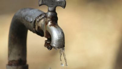 Seca afeta 330 mil pessoas no sul da China