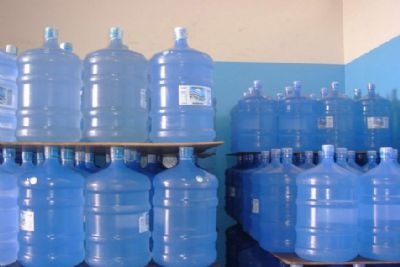 Procon-MT orienta consumidores sobre a substitui��o de garraf�es de �gua