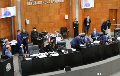 Proposta do Governo que libera pesca de mais de 100 esp�cies de peixes � aprovada