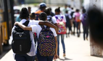 Racismo e viol�ncia contra crian�a e adolescente s�o desafios do pa�s