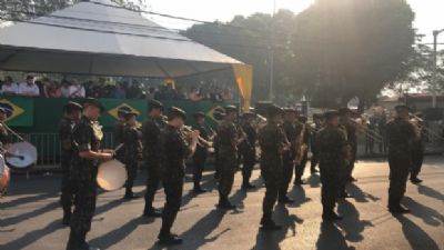 Em tempos de pandemia, desfile de 7 de Setembro dever� ser �ouvido das janelas�
