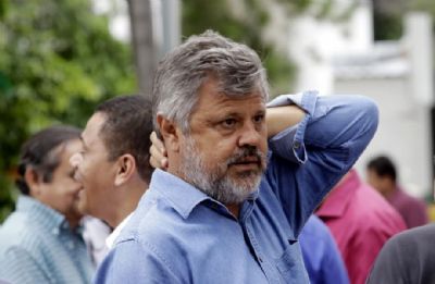 Stopa aponta �falta de respeito� e n�o se re�ne com o PT