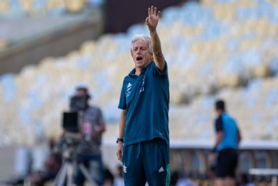 Ass�dio do Benfica, Flamengo confiante e multa baixa: as cartas na mesa por Jorge Jesus