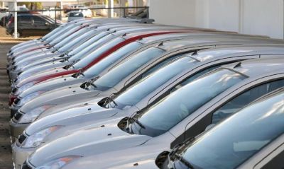 Anfavea: produ��o de ve�culos cai 32% em julho em rela��o a 2019