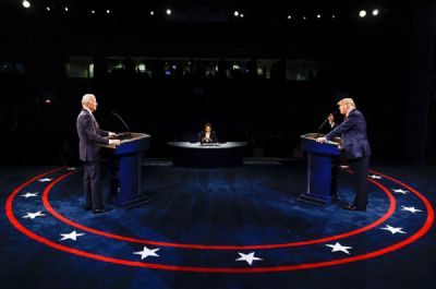 Trump moderado e Biden desafiador dificilmente mudar�o rumo da elei��o