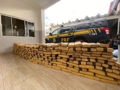 ​Pol�cia apreende 224 kg de maconha escondida em carga de carv�o vegetal