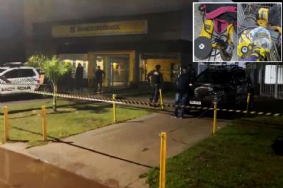 ​Dois ladr�es s�o mortos durante furto a banco em MT