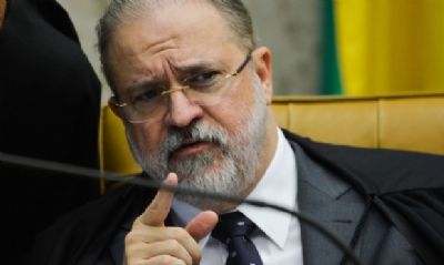 PGR pede suspens�o de lei de MT que vincula sal�rio de procurador legislativo ao de ministros do STF