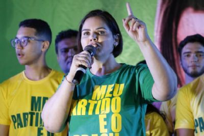 Bolsonaro reafirma apoio a coronel, lamenta cassa��o de Selma e pede campanha sem ataque