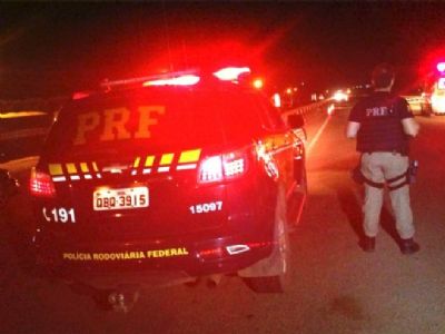 Homem morre atropelado por Gol ao tentar atravessar BR-163