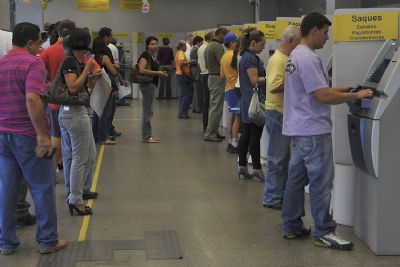 Ag�ncias banc�rias s� voltam a abrir na quarta-feira �s 12h