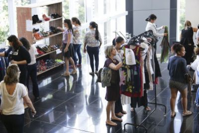Bazar da Assembleia Social ter� roupas, cal�ados e acess�rios a partir de R$ 2,00