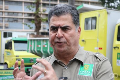 Emanuel admite 'aperto' no caixa da prefeitura mas nega atraso de sal�rios