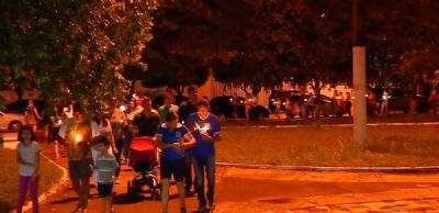 Fam�lias fazem vig�lia em protesto contra fechamento de UTI pedi�trica da Santa Casa
