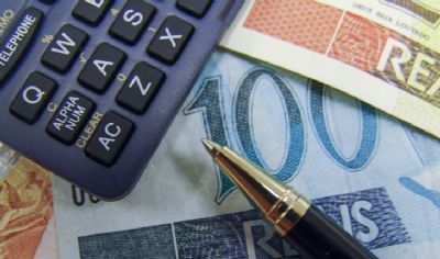 D�vida p�blica fecha 2017 em R$ 3,559 trilh�es, dentro da meta do governo