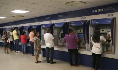 Governo suspende por 120 dias bloqueio de pagamento de benef�cios