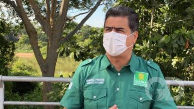 Homem que amea�ou prefeito com machado � solto sem fian�a e tornozeleira