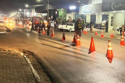 ​Blitz da Lei Seca prende 23 motoristas b�bados