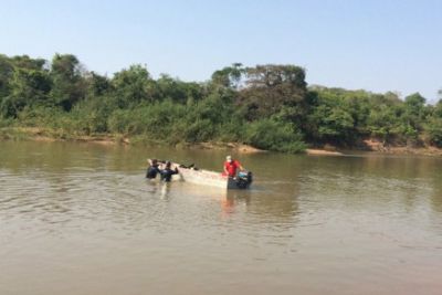 Garota de 16 anos � levada pela correnteza e desaparece