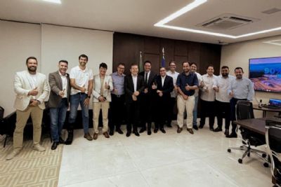 Prefeitos que apoiam Bortolin se re�nem com governador