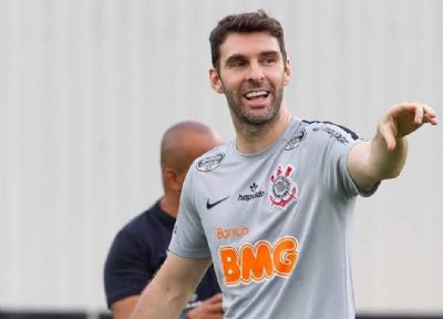 Fora de viagem por op��o de Mancini, Boselli fica mais pr�ximo de adeus ao Corinthians