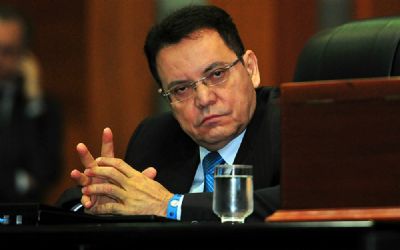 Botelho: Taques deve ter �bom senso� e negociar com os Poderes