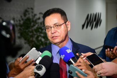 Botelho diz ser contr�rio � antecipa��o da elei��o na Assembleia
