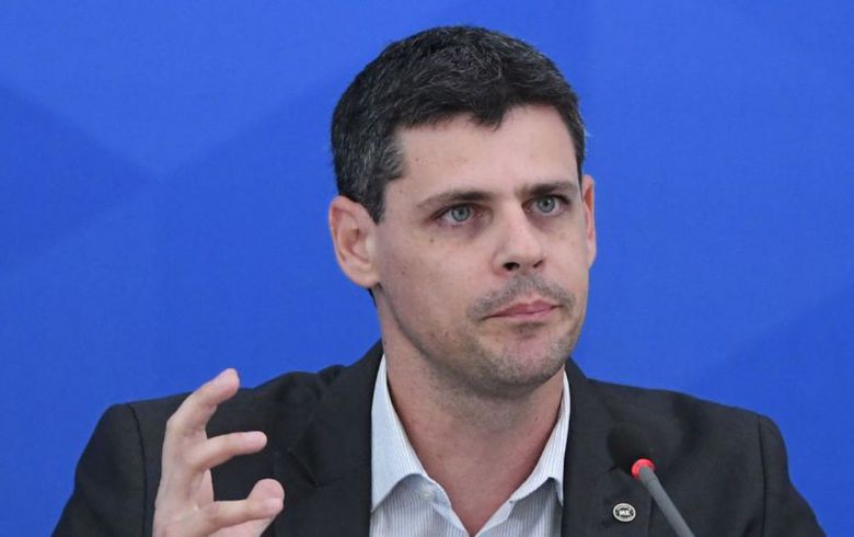 Juros longos mais baixos v�o impulsionar crescimento, diz Funchal