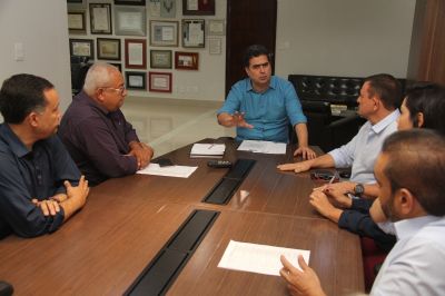 Acordo de coopera��o t�cnica entre Estado e Munic�pio regularizar� mais de 20 mil �reas da Capital