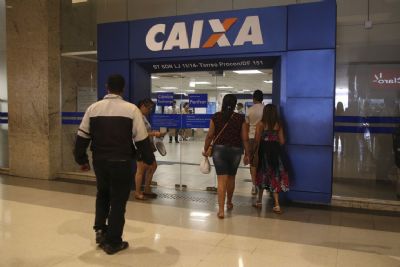 Caixa tem hor�rio estendido hoje e amanh� para saque do FGTS