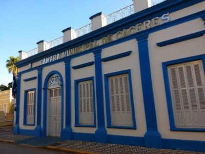 ​C�mara de C�ceres n�o aprova projeto que institui Dia do Orgulho LGBTQIAPN+