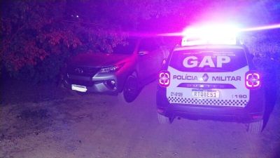 Caminhonete do filho de Jayme Campos � encontrada em matagal pela PM