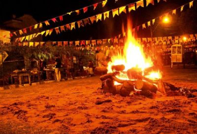 Festa junina beneficente ter� renda revertida para pacientes da AACC