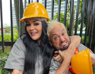 ​Carla Bora � internada em estado grave ap�s contrair bact�ria p�s-cirurgia