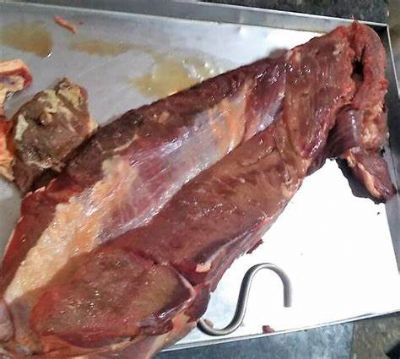 Mais de 825 kg de carne impr�pria para consumo em a�ougue em Cuiab�