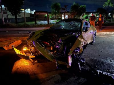 ​Suposto racha entre Porsches termina com dois ve�culos destru�dos