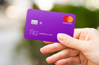 ​App do Nubank zera contas e apavora clientes