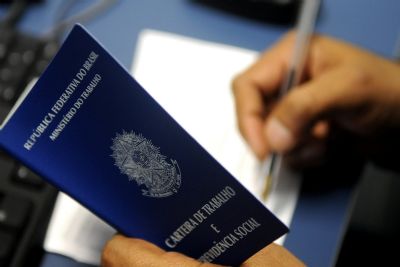 ​Ano come�a com 10,4 mil novos empregos em Cuiab�