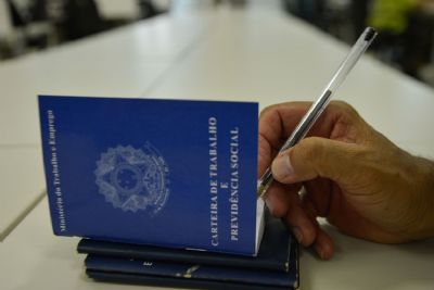 ​Prazo de saque do abono salarial 2016 termina nesta semana